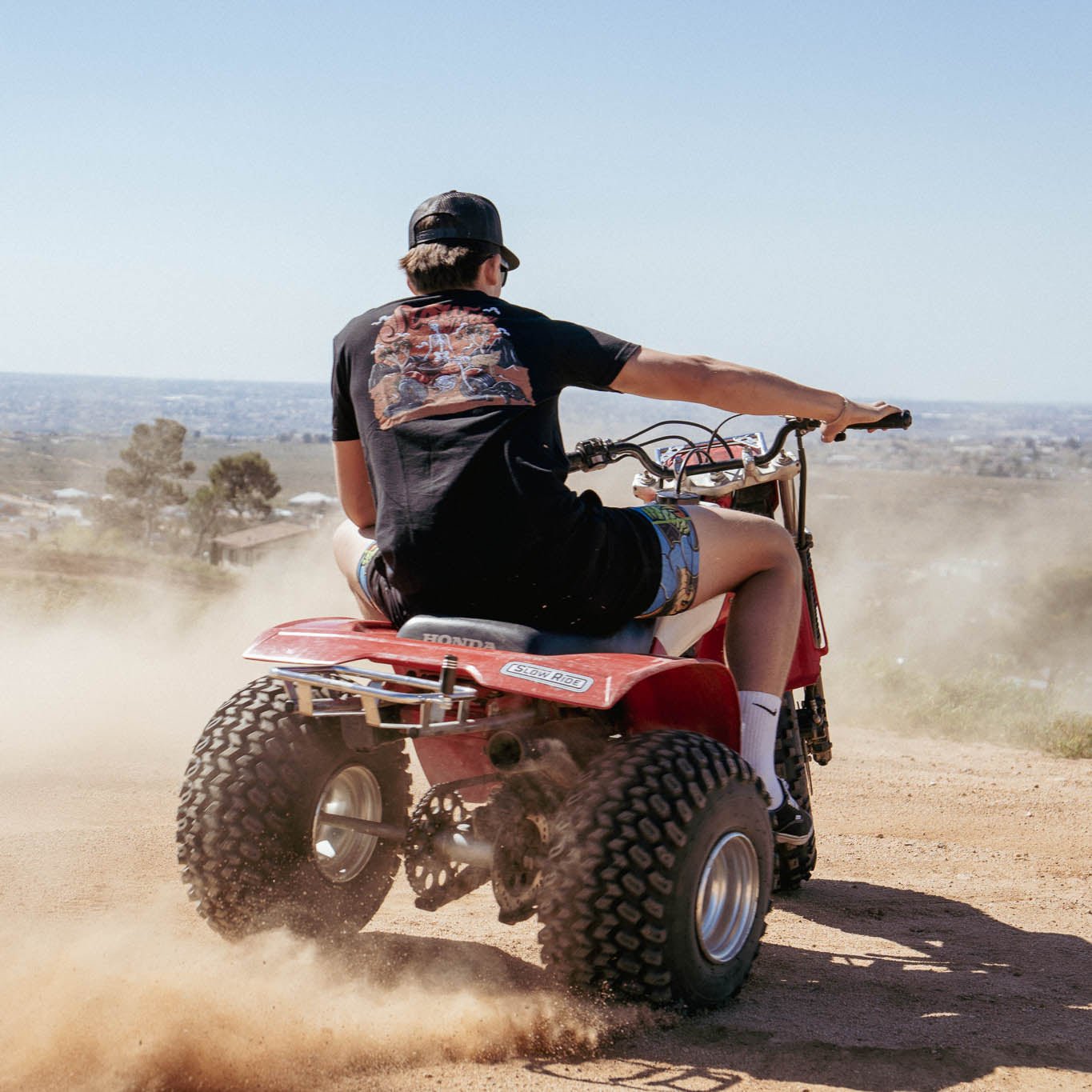 Three Wheelin'Tee Night - Slow Ride